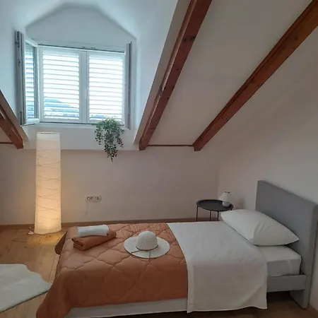 Kathryn Daire Dubrovnik